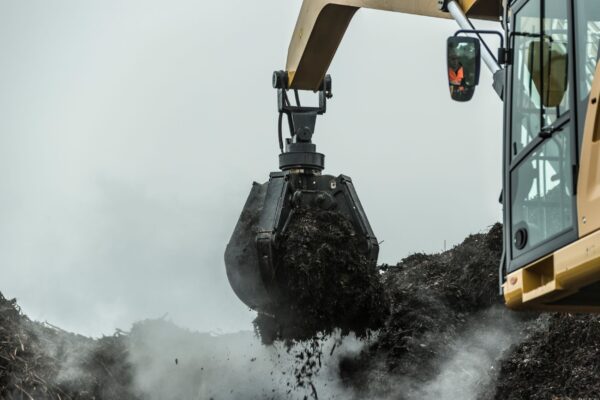 GSH525 5-Tine, 950-Liter Orange Peel Grapple - Image 3